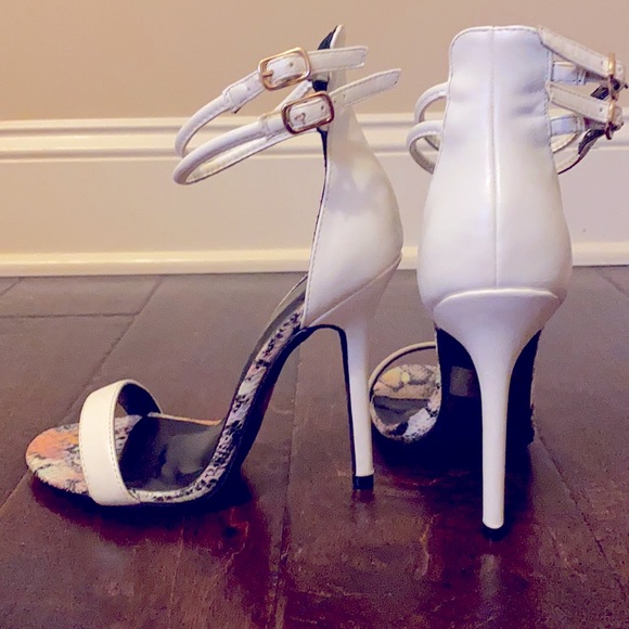 NBW Wild Diva Multicolor Snake Print White Heels - Picture 7 of 10